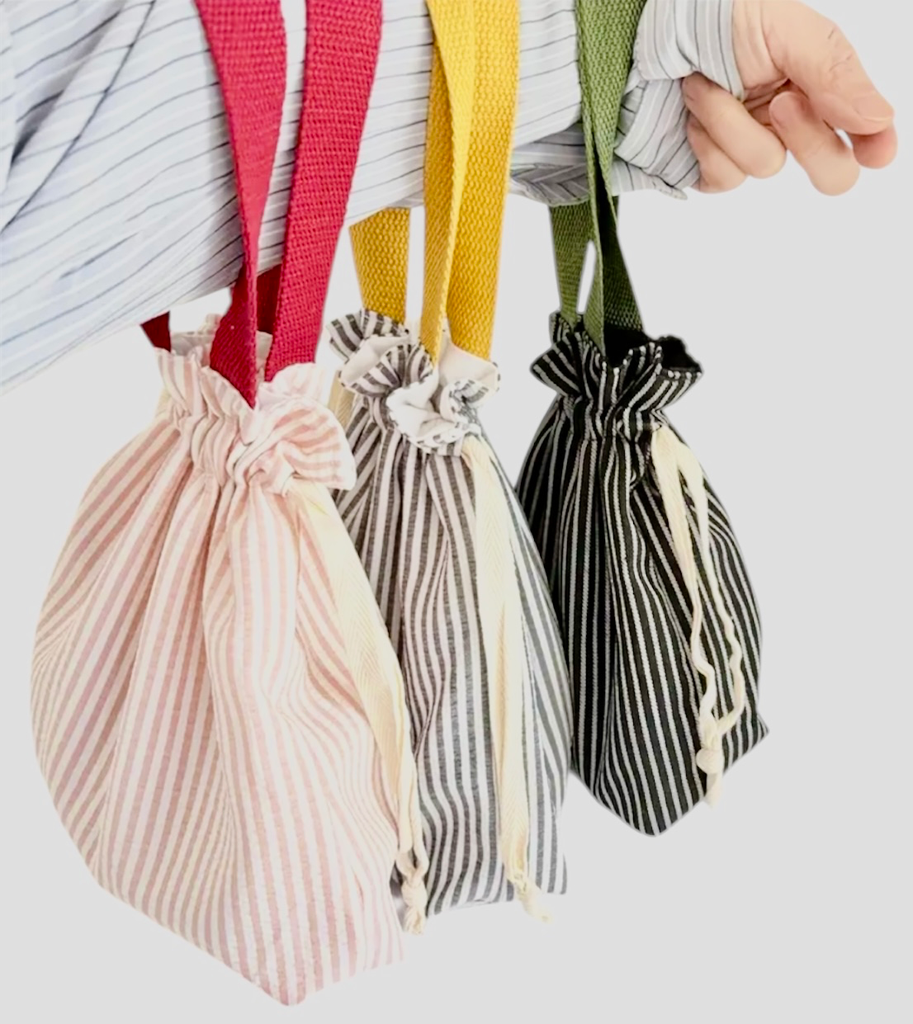 Saquito con Asas (ROSAS Y BLANCAS, SIN BORDADO, Sin bordado)